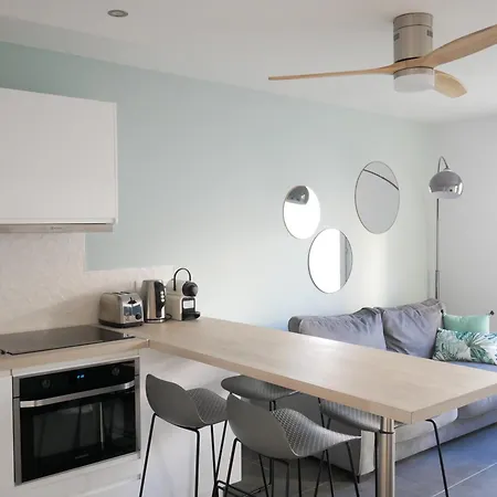 Le Galet, De Standing, Hyper Centre, Parking Prive, A 100 M De La * Antibes