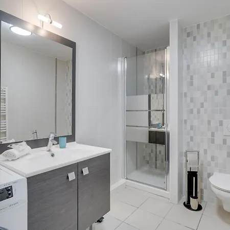 Le Galet, De Standing, Hyper Centre, Parking Prive, A 100 M De La أنتيب